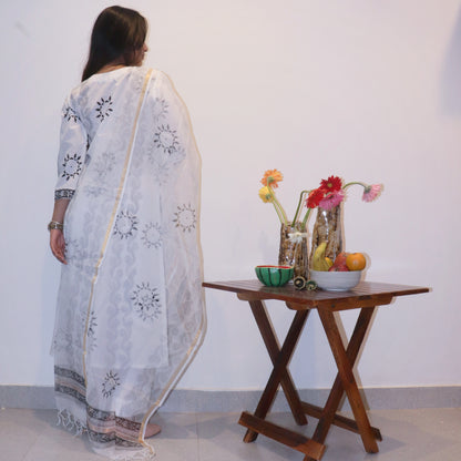 Hand Block Printed Black on White Kurta / Dupatta Set